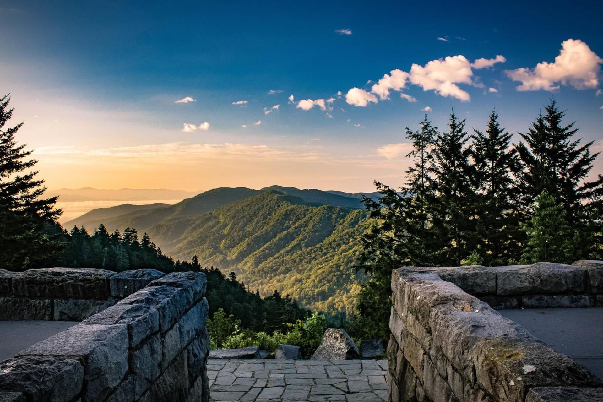 The Eagle'S Nest Mountain Cabin 蓋特林堡 外观 照片